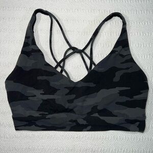 Athleta Strappy Sports Bra Womens M Camo Athleisure Gym Workout